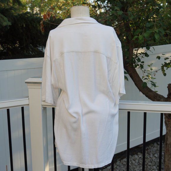 Short Sleeve White Button Down Shirt - Picture 3 of 4